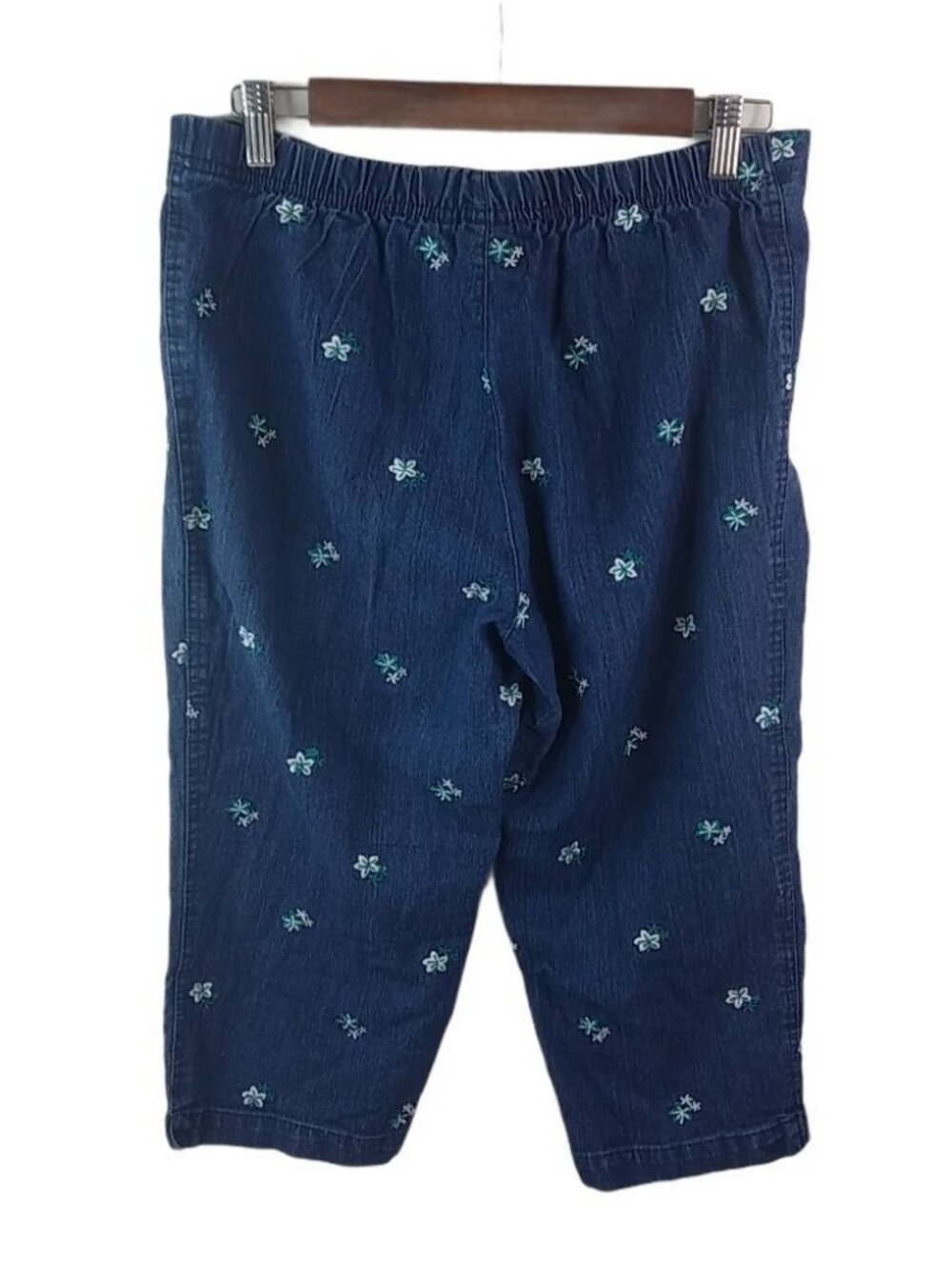 WS Flowered 10 Capri Pull On Jeans